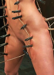 Ariel X takes on the double reverse zipperand FOUR Dommes